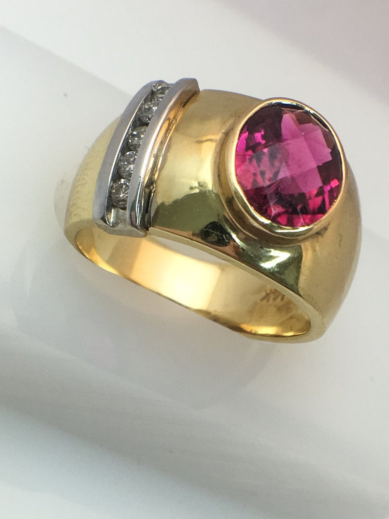 14K Yellow Gold Fashion Ring with Rubelite Center Stone